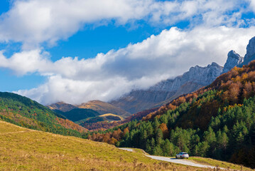 Fototapeta na wymiar Beautiful autumn image with mountainous background, Aragon, Spain. The beauty of nature as a concept