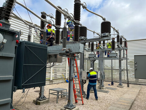 Maintenance in a high voltage electrical substation