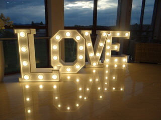 Love napis
