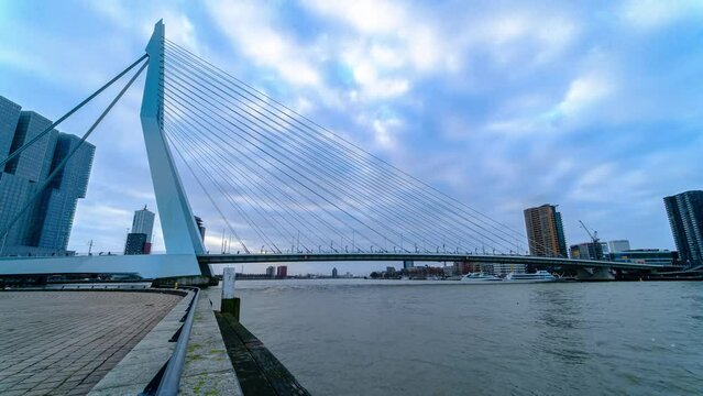 Rotterdam-Feijenoord Timlapse mit Erasmusbr&uuml;cke