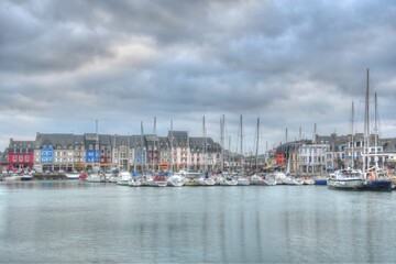Fototapeta na wymiar Le port de Paimpol en Bretagne