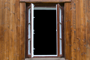 Otwarte stare okna z czarnym wnętrzem budynku  - obrazy, fototapety, plakaty