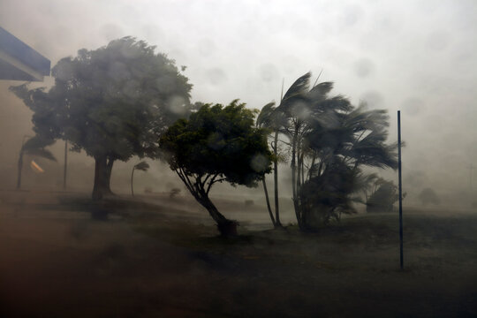 Strong rainstorm in Florida