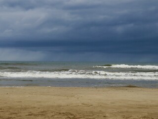 Chuva  e praia!