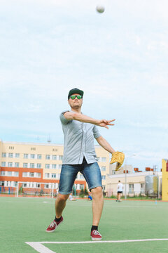 The player throws the ball
