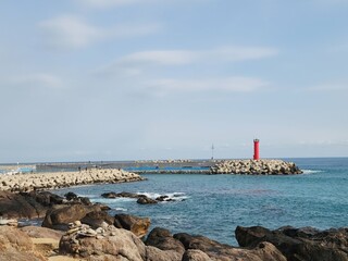 등대와 바다