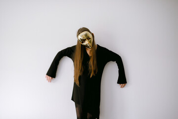 golden mask





