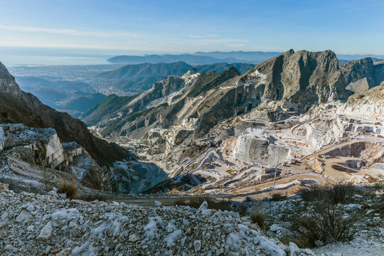 Marble mines above town of Carrara, Tuscany, Italy