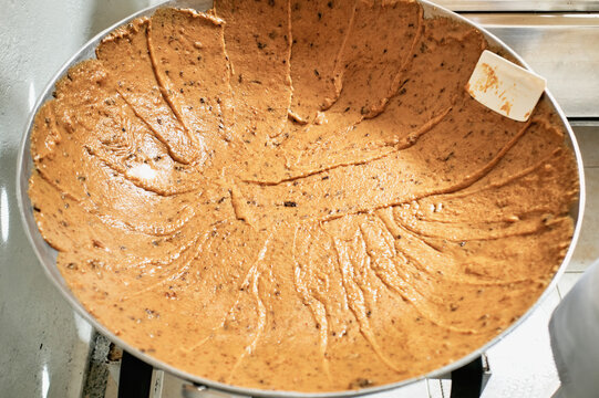 Dulce de leche in a pot