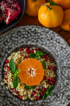 Winter salad with orange, bulgur and lentils 