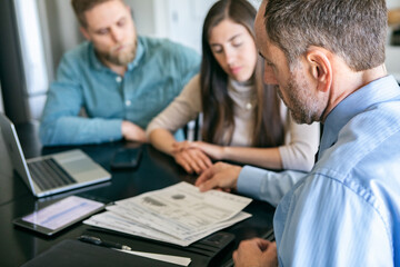 Financial Advisor Pulls Out Historical Charts