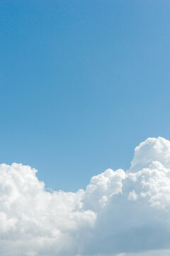 Fototapeta Clear sky and cumulus clouds.