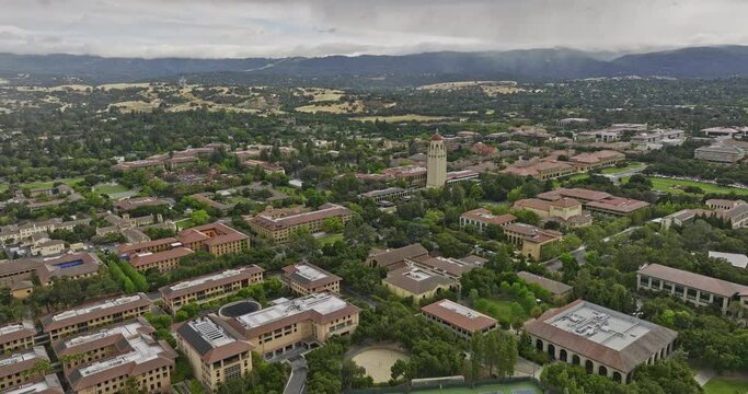 Stanford City California Aerial v6 drone flyover university campus area capturing landmark hoover tower, flying towards the main quad and entrance oval lawn - Shot with Mavic 3 Cine - June 2022