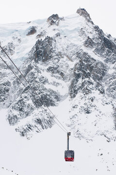 Aiguille du Midi cable car,&Acirc;&nbsp;Chamonix,&Acirc;&nbsp;Haute-Savoie, France