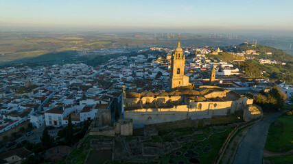 Naklejka premium vista del amanecer en el municipio de Medina Sidonia, en la provincia de Cádiz, España