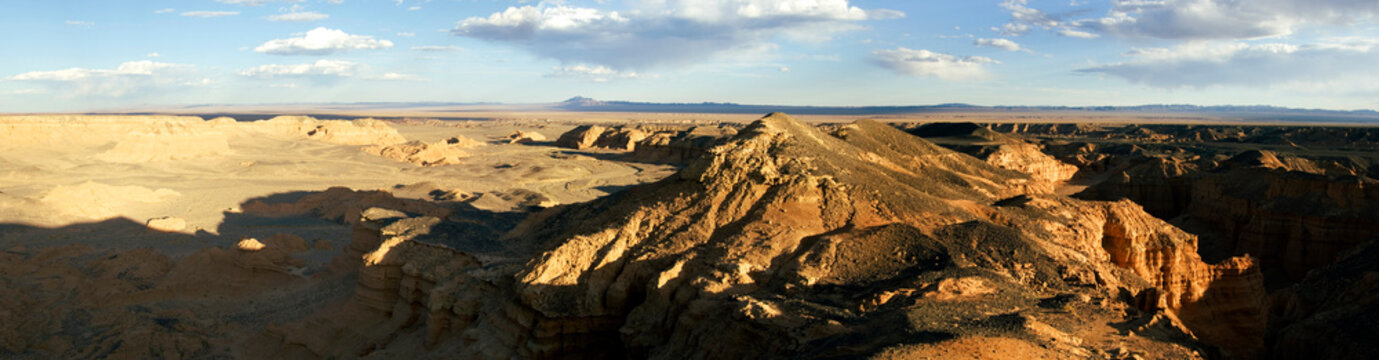 Nemegt Mountain, Gobi National Park, Mongolia