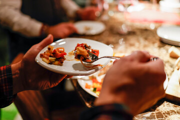Gesunde und schonend gegarte Küche. Gemüse, Fleisch und Fisch im Bratschlauch und Backofen...