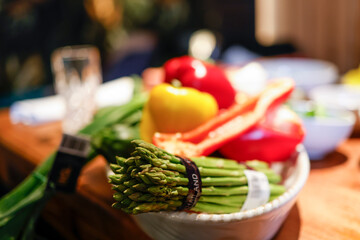 Gesunde und schonend gegarte Küche. Gemüse, Fleisch und Fisch im Bratschlauch und Backofen bereitet.