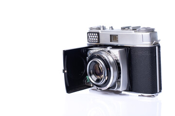 Alte analoge Kamera. Filmkamera. Fotografie. Weiß. Vintage Fotoapparat, 