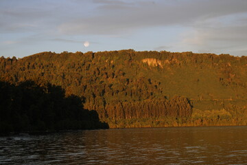 Atardecer en el lago Puyehue