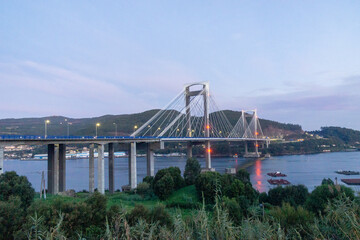 Puente de Rande al amanecer. Ría de Vigo, Galicia, España.