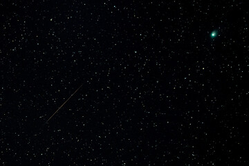 On January 25, 2023 the rare green comet C/2022 E3 (ZTF) appeared with a earthgrazing meteor...