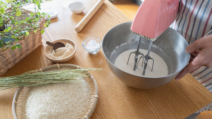 白米と米粉｜米粉で生地(パン・ピザ等)を作るイメージ