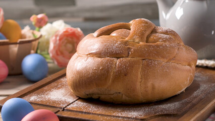 Easter folar with egg