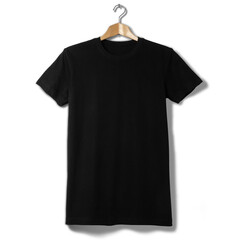ハンガーで吊るした黒いＴシャツ