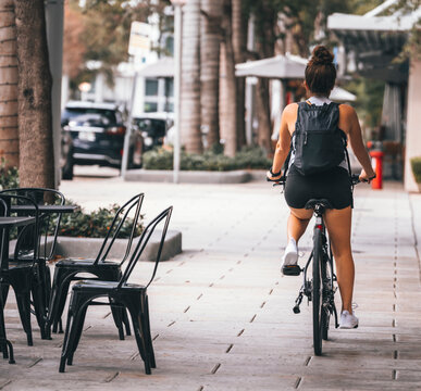 woman in the city bike sport midtown miami 
