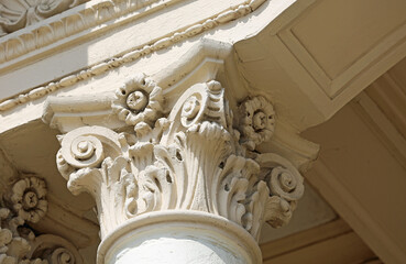 Cap pillar in corinthian style - San Diego, California