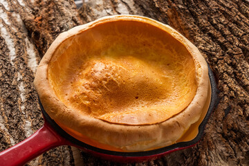 ダッジベイビー　パンケーキ料理　Dutch baby simple pancake dish
