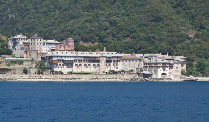Gli splendidi monasteri del monte Athos visti dal mare, Grecia