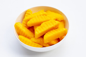 Fototapeta na wymiar Sweet yellow mango fruit slices