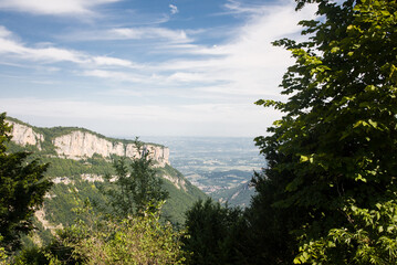 Fototapeta na wymiar Paysage du massif du Vercors. Le Vercors en été.