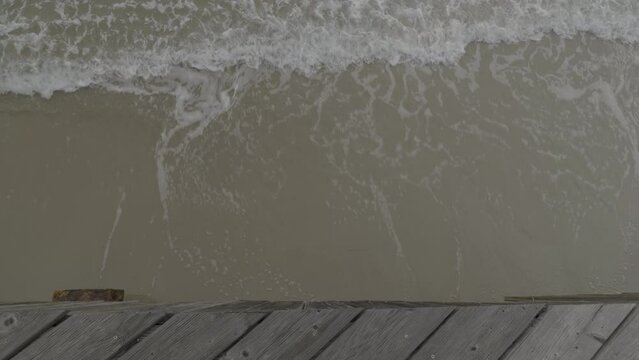 overcast weather on the pier, waves | Sea, 4k ProRes 10bit handheld
