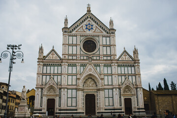Fototapeta na wymiar Gothic style Cathedral in the center of Florence