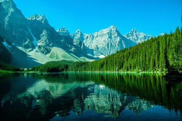Stunning reflections on Moraine lake