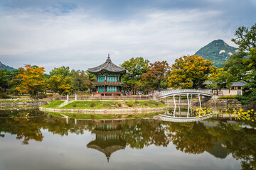 Hyangwonjeong Pavilion en Cor&eacute;e du Sud &agrave; S&eacute;oul