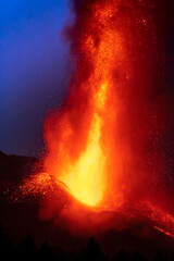 Fototapeta na wymiar eruption of the volcano on the island of La Palma