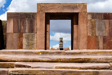 Ruinas arqueológicas de Tiwanaku ubicada La Paz, Bolivia cerca al Lago Titicaca
