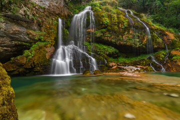 Obraz premium Beautiful color summer waterfall Virje in Slovenia Alps
