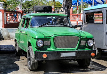 Schöner Oldtimer auf Kuba (Karibik)