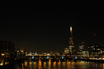 Fototapeta na wymiar Night time, Thames - London