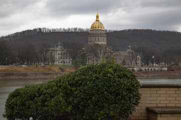 Obraz premium West Virginia state capitol in Charleston, West Virginia 