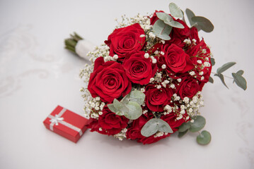 small red wedding box in Romania