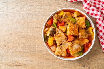fish stew with tomato and pepper