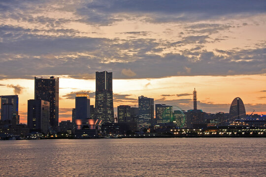 横浜みなとみらいの夕焼け