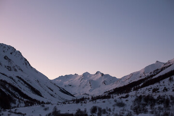 Les Alpes au sunset 