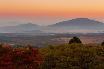 秋の九重山・朝のタデ原湿原
